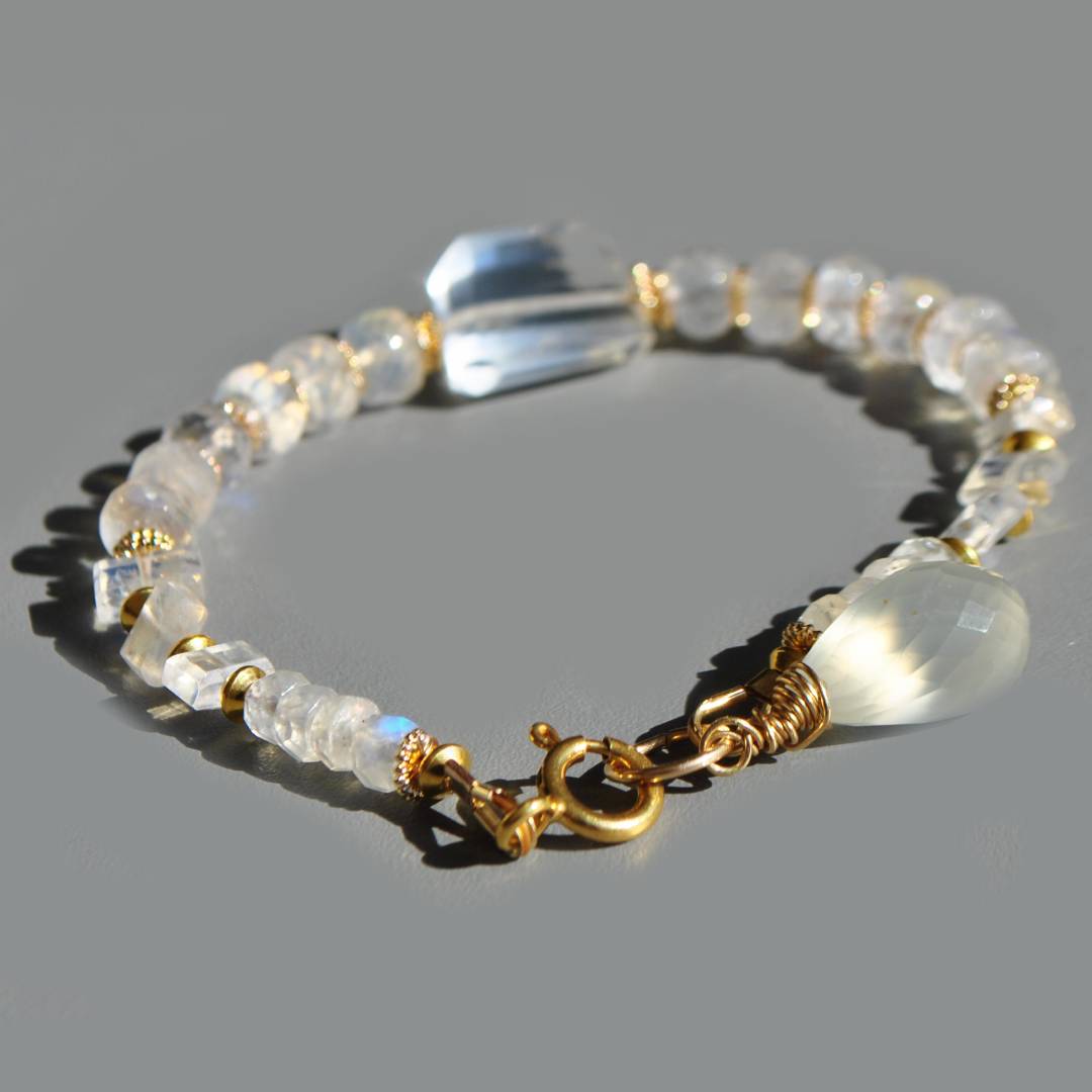 Bracelet pierre de lune arc en cie cristal de roche-2
