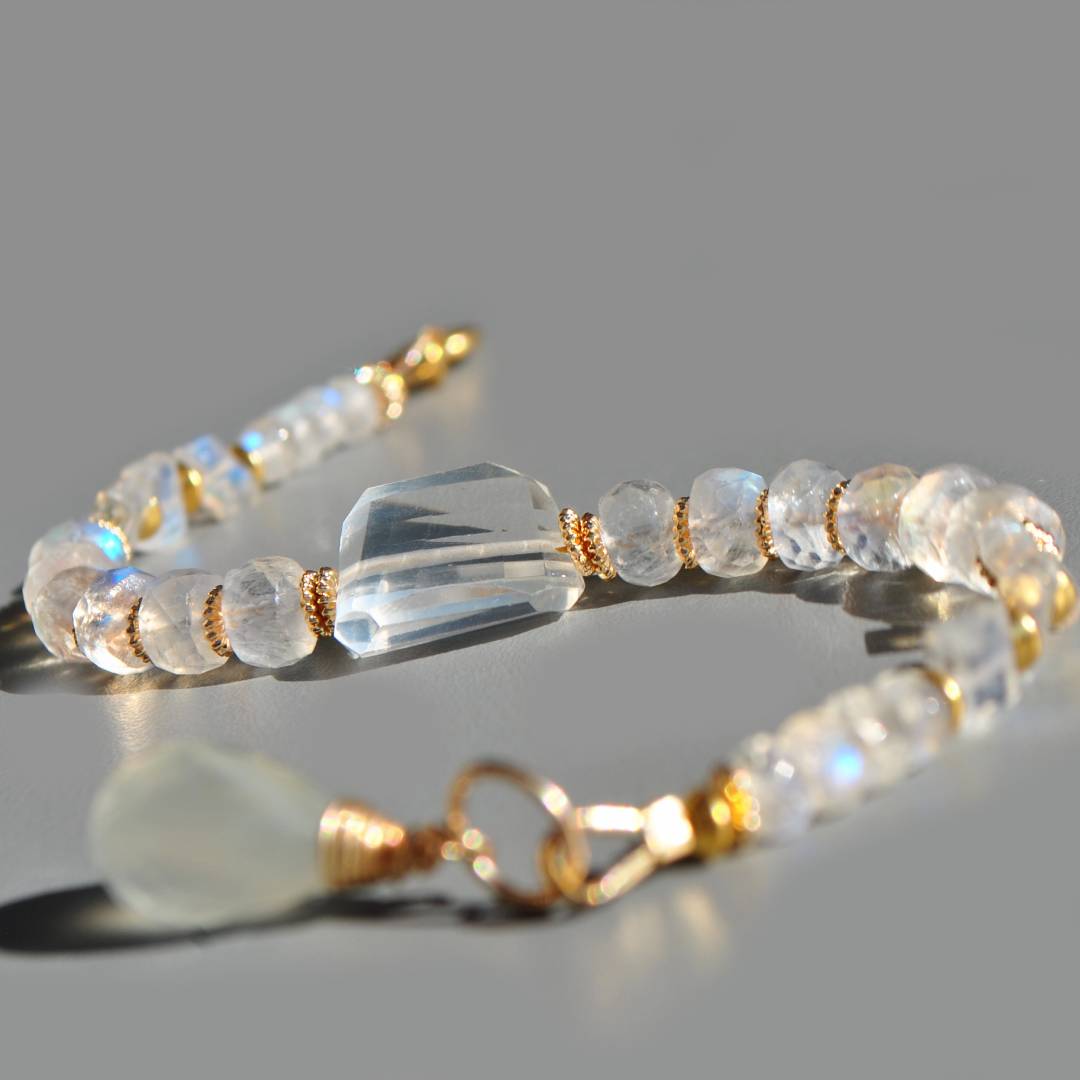 Bracelet pierre de lune arc en cie cristal de roche-7