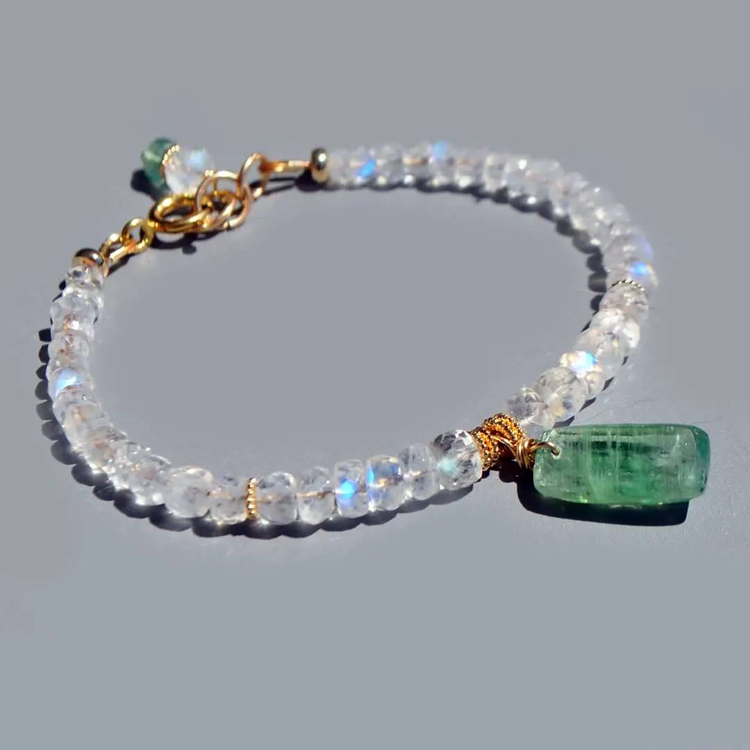 bracelet pierre de lune arc en ciel cyanite verte