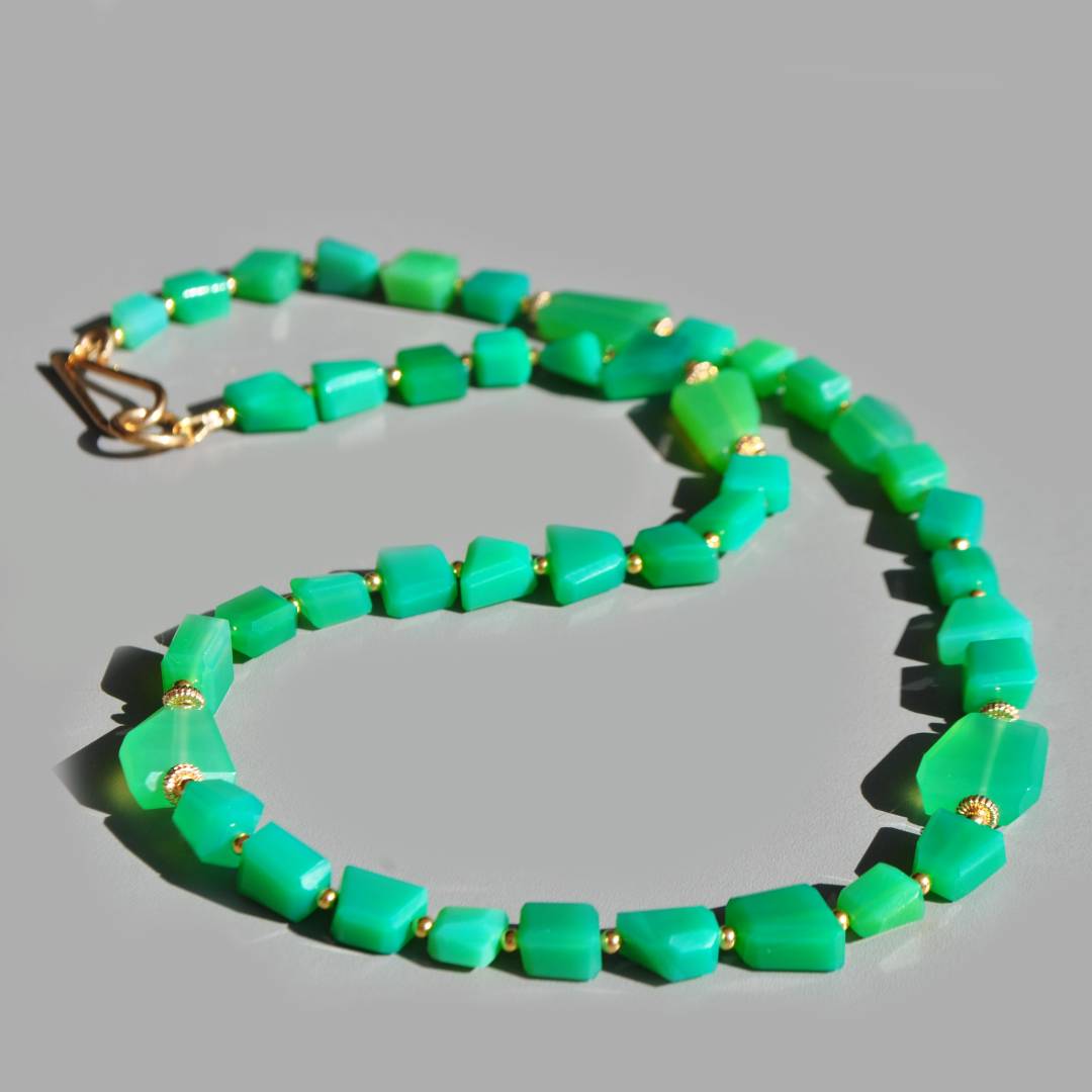 collier calcédoine vert chrysoprase