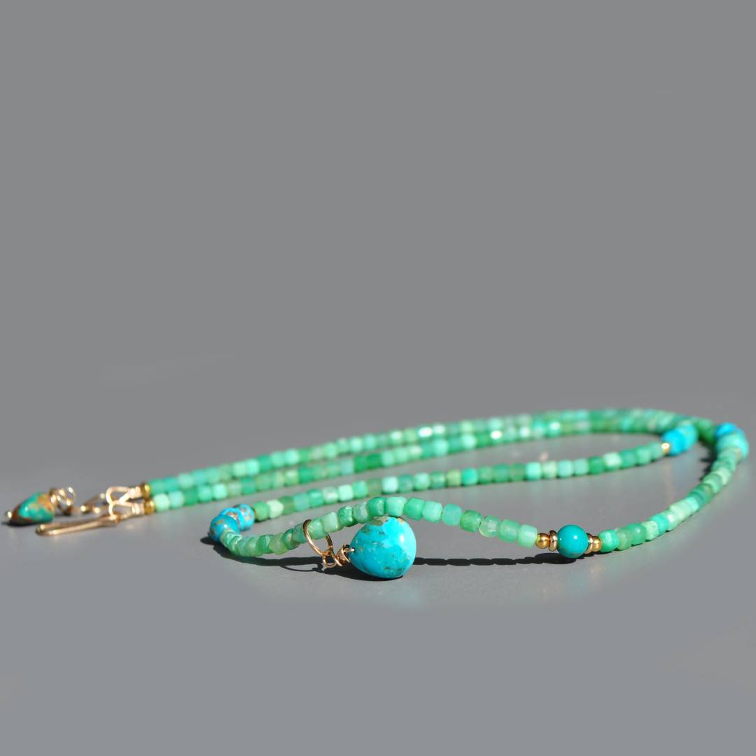 Pendentif Turquoise stabilisée - Cœur fleuri