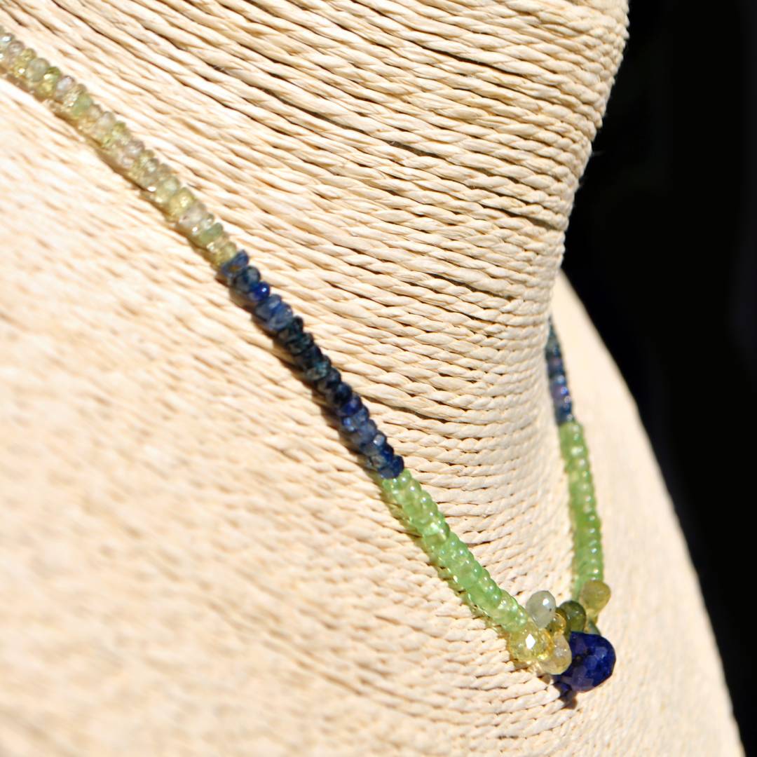 Collier Saphir bleu grenat vert -B