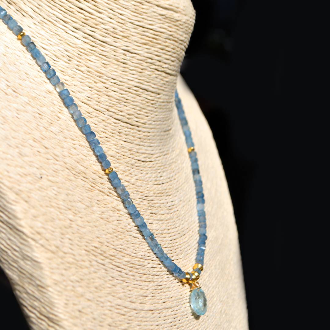 Collier pendentif aigue marine pierre taillée-B
