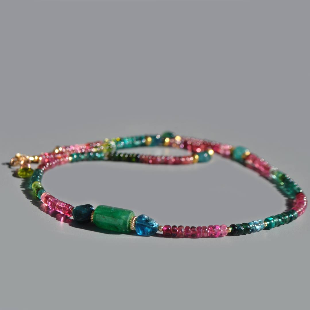 Nouveau projeCollier Emeraude Tourmaline multicolore apatite bleue-3t
