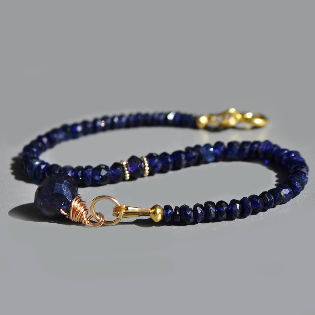 bracelet saphir bleu Iolite charm-8