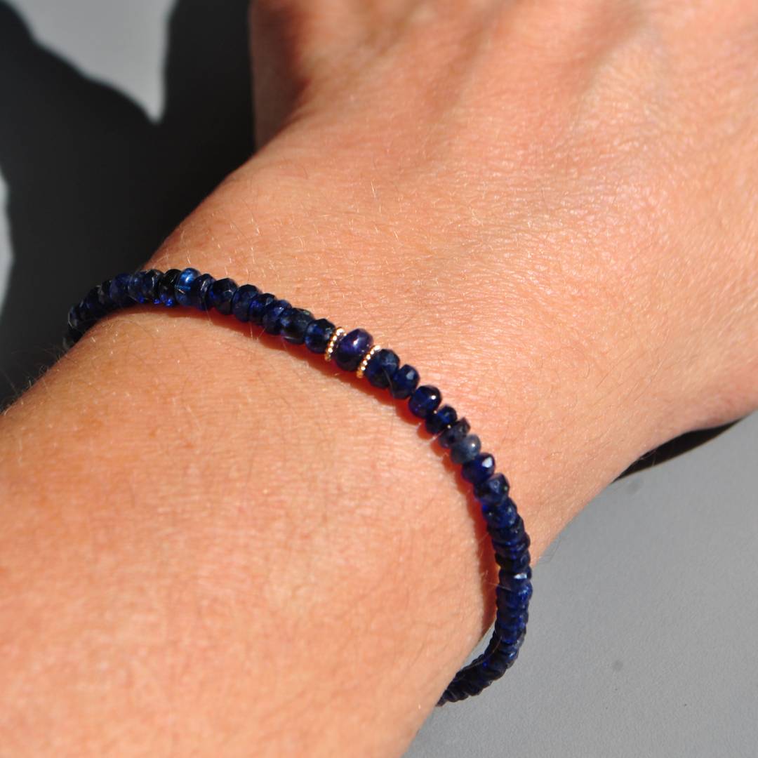 bracelet saphir bleu Iolite charm-8(1)