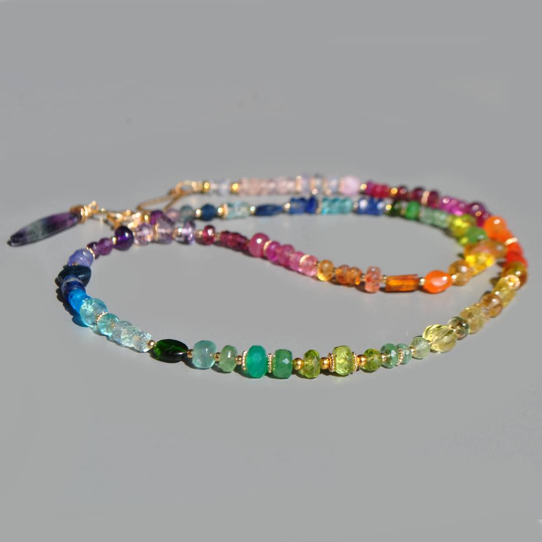 collier long multipierres 7 chakras(3)