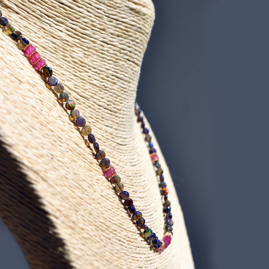 Collier opale noire saphir rose(3)