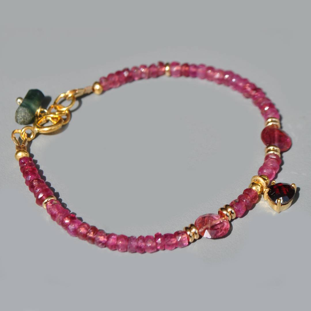 bracelet tourmaline rose Charm grenat(1)
