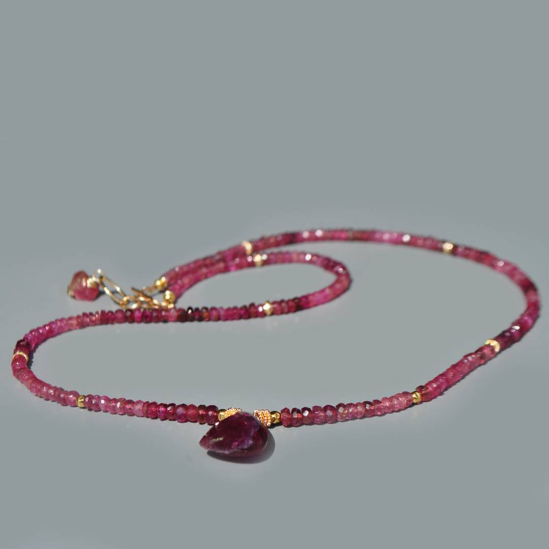 Collier long tourmaline pendentif rubellite or