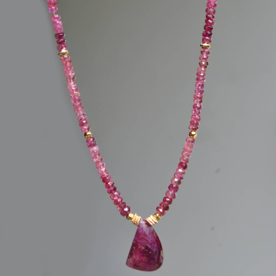 Collier long tourmaline pendentif rubellite or(5)