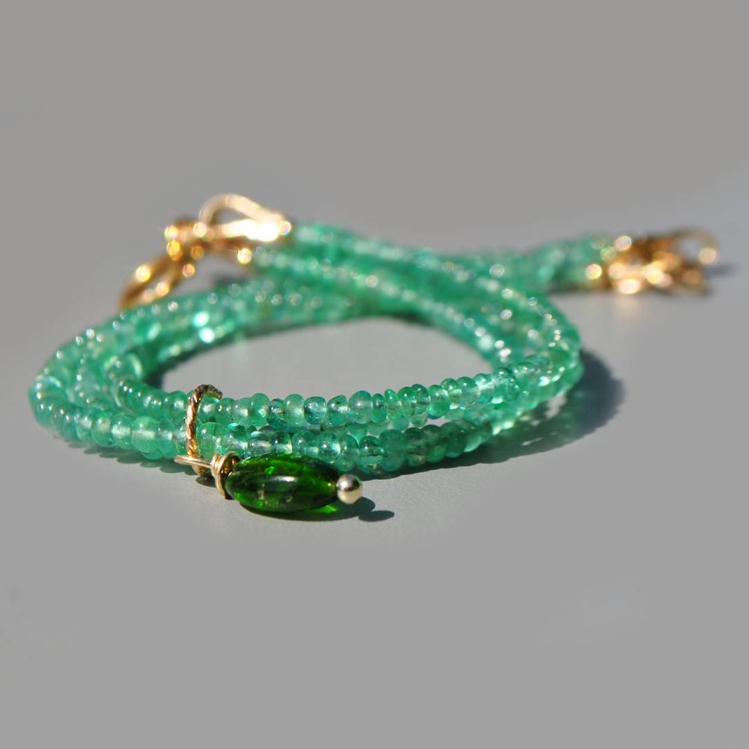 bracelet fin 3 rangs emeraude zambie(3)