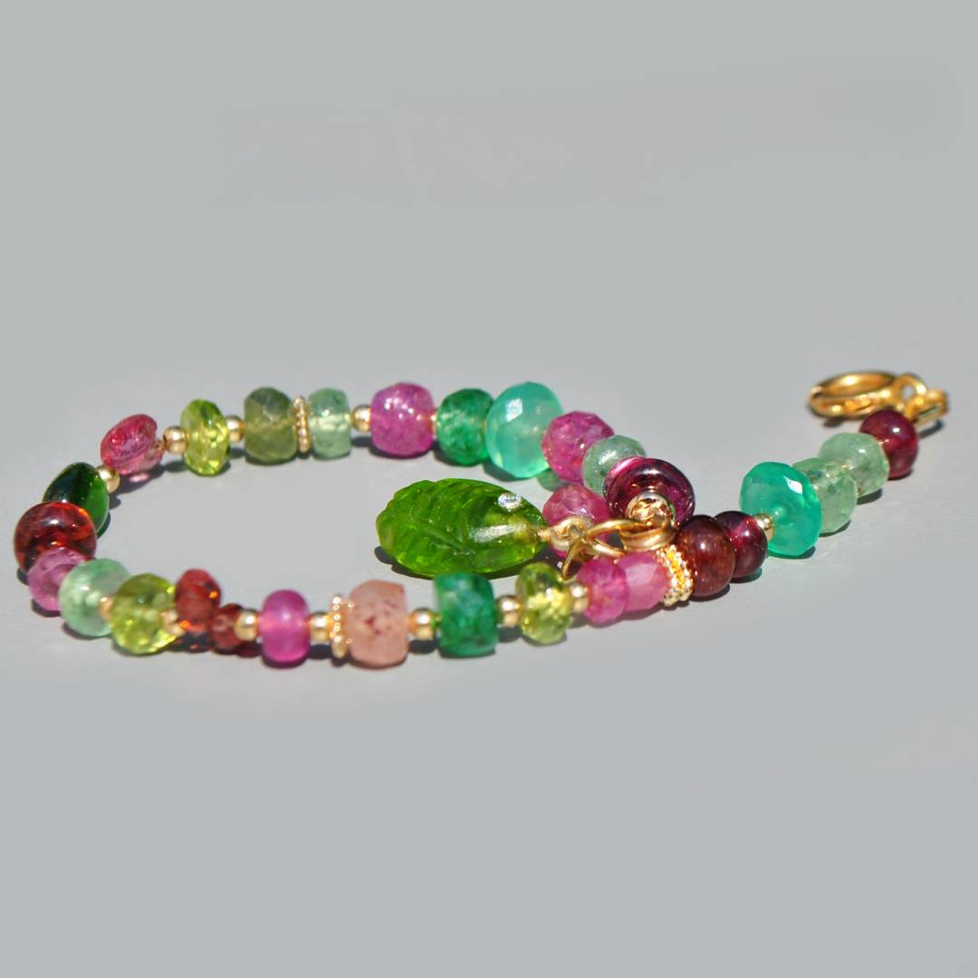 Bracelet Multi-Pierres Roses et Vertes en Or 14K(1)
