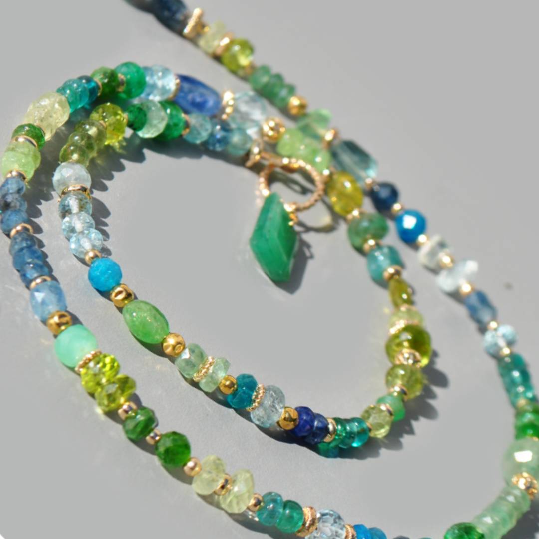 collier long pierres vertes bleues pendentif emeraude naturelle(3)