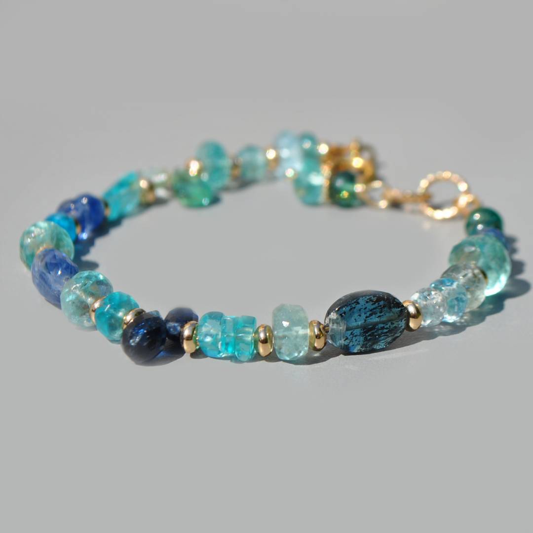 bracelet pierre précieuse bleue