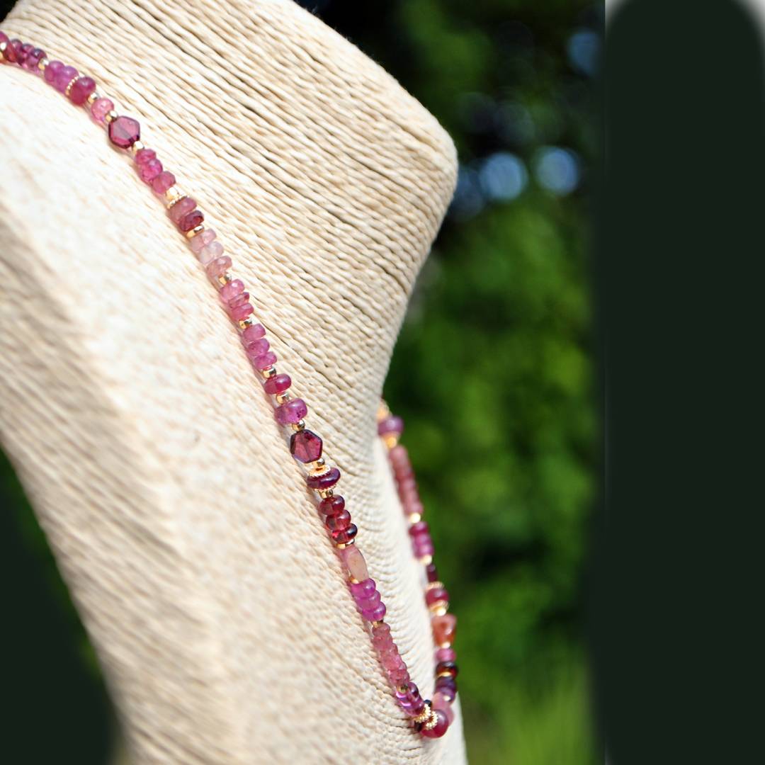 Collier Multi-pierres roses Or 14K _ Saphir, Grenat Rhodolite, Tourmaline et Saphir Rose Or 14K -10