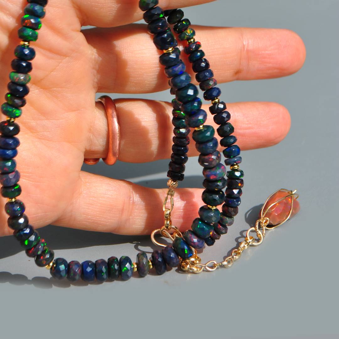 Collier opale noir facettes or14K-5