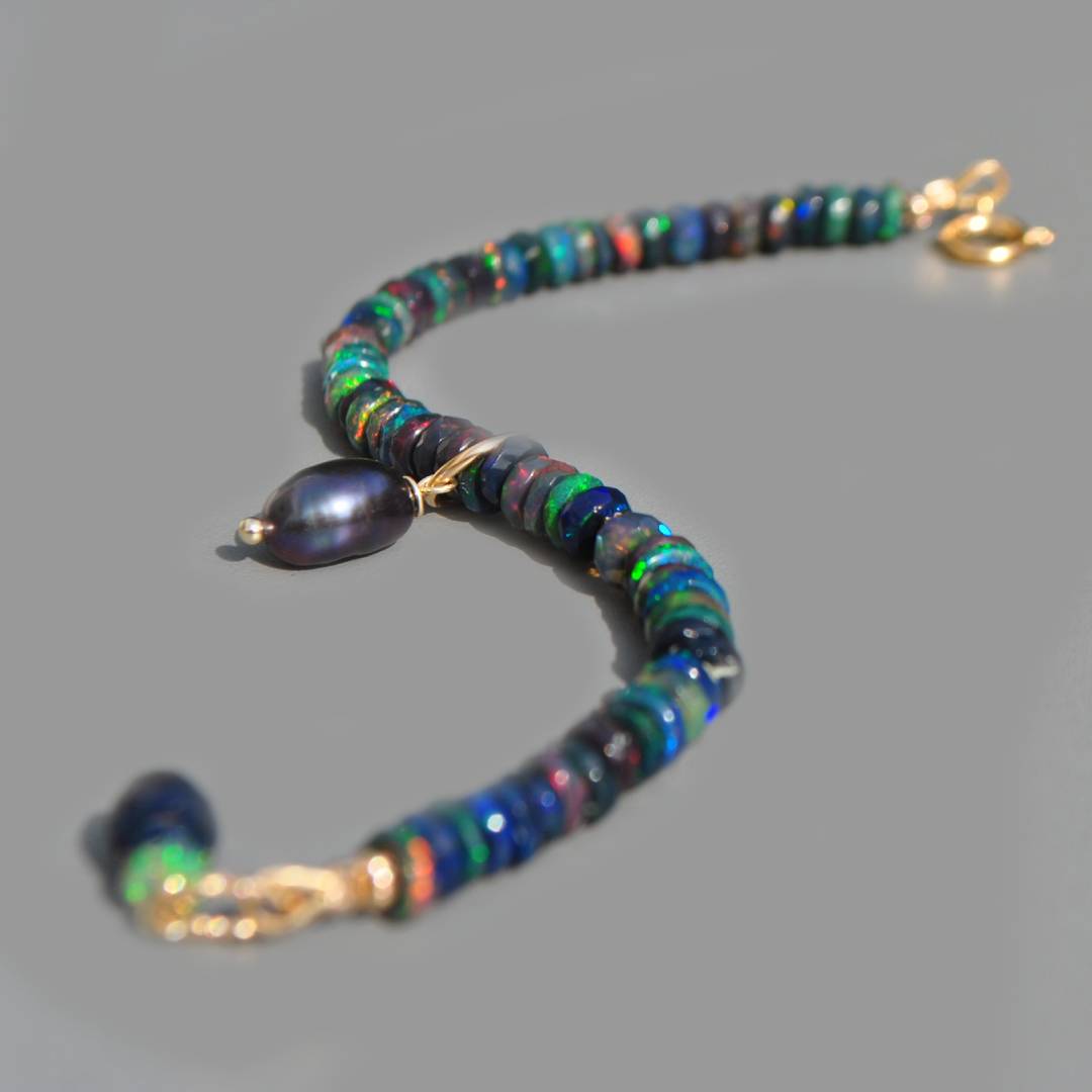bracelet opale noire et perle noire or-6