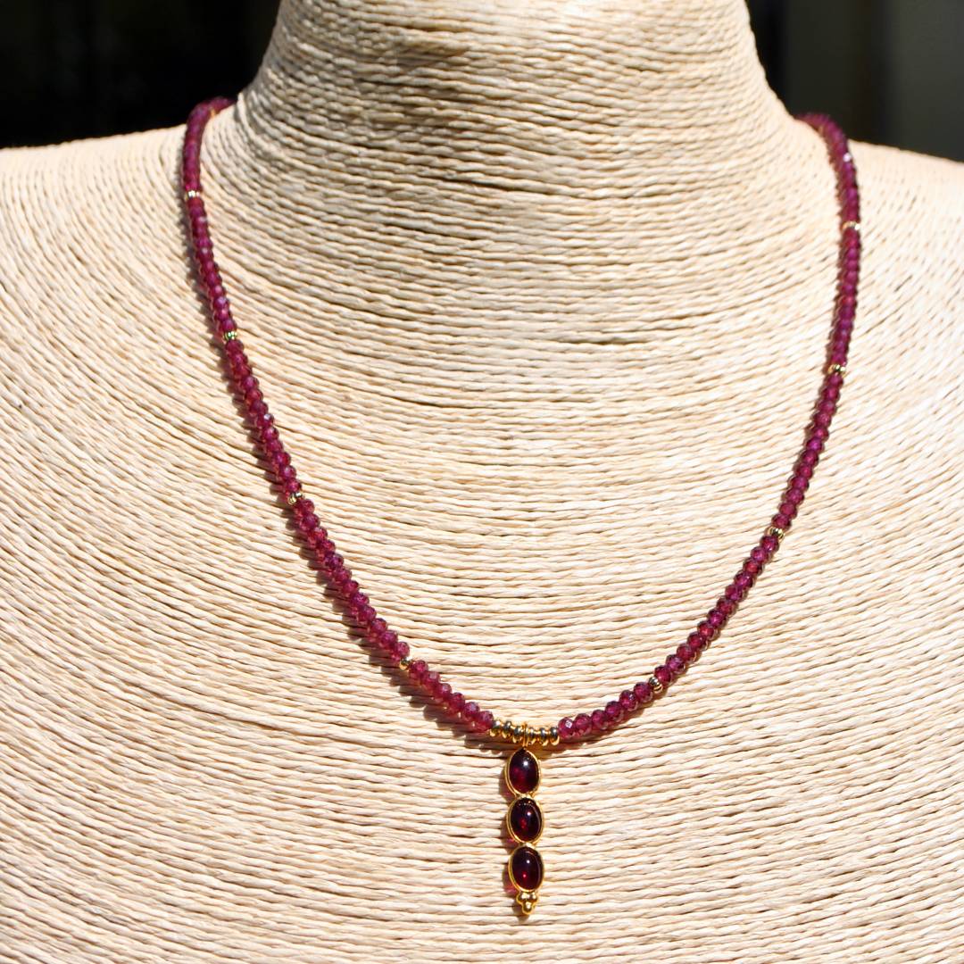 collier pendentif grenat rose rhodolite or-D