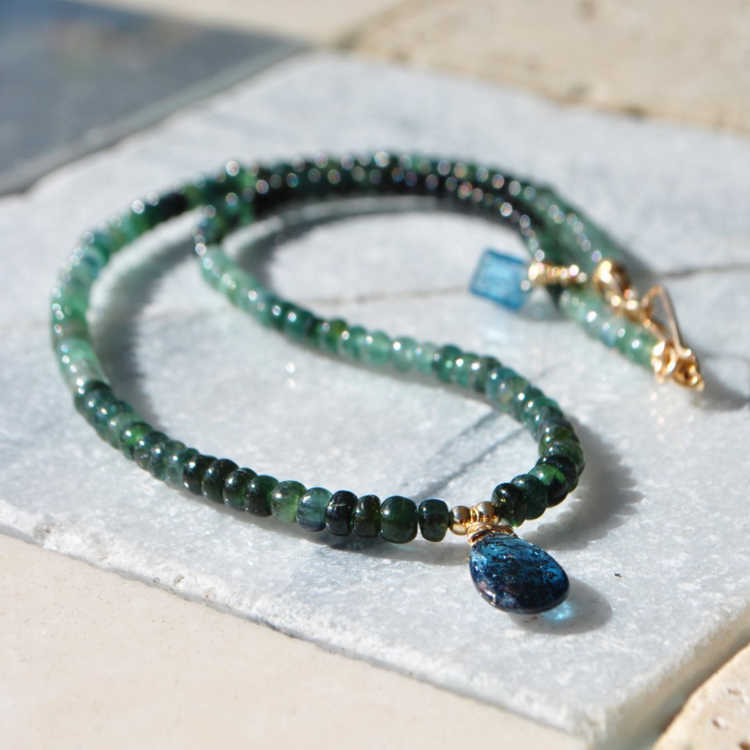 Collier tourmaline verte Cyanite-8