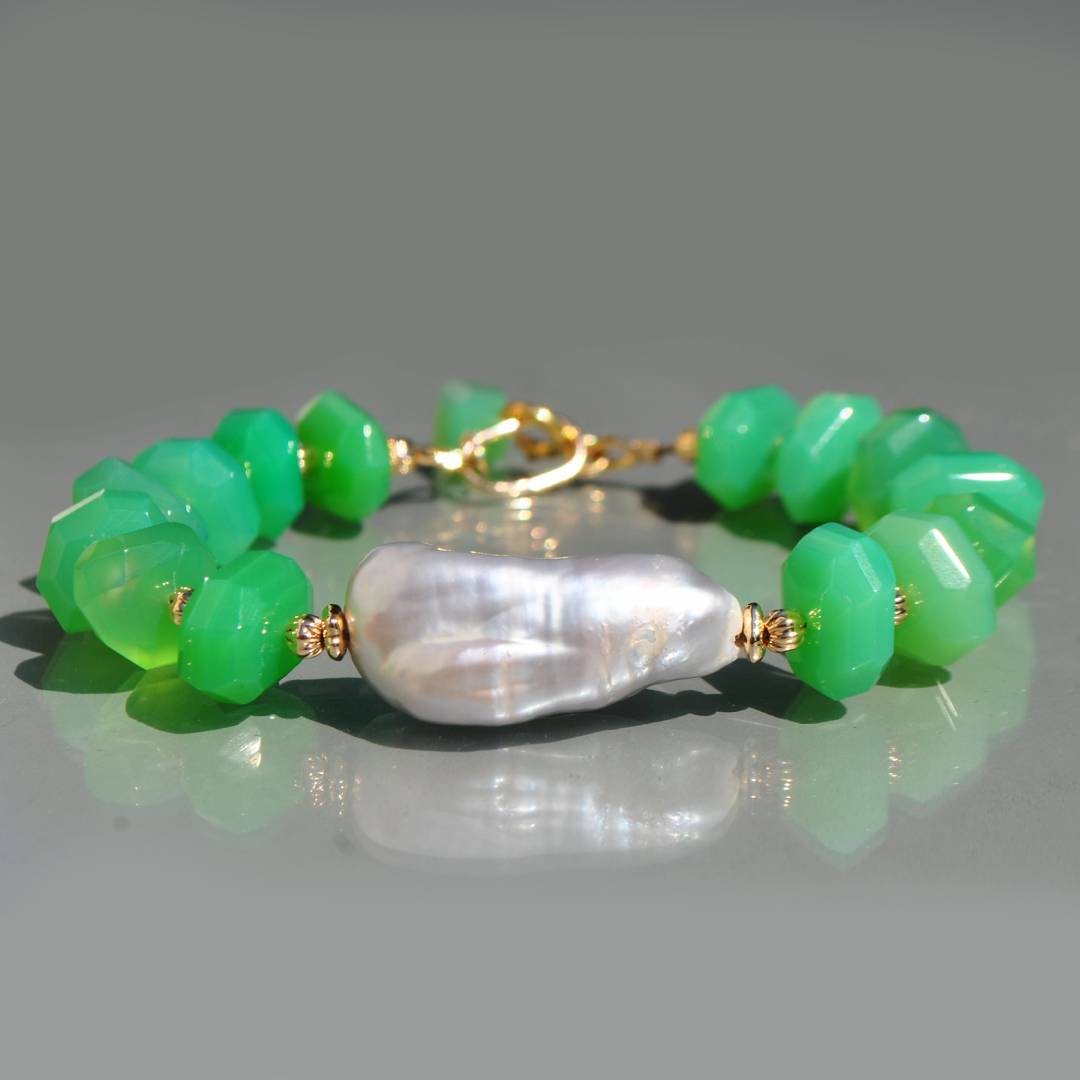 Bracelet statement en chrysoprase calcédoine verte et perle eau douce