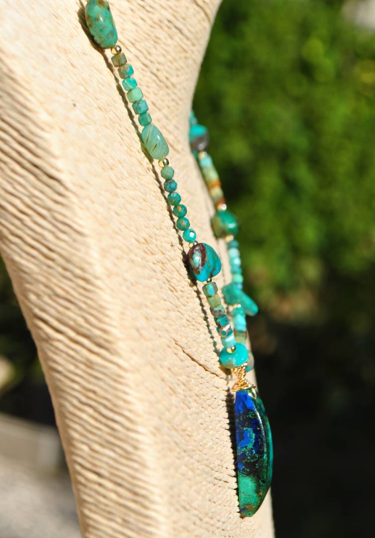 Collier pendentif Chrysocolle malachite, perles de turquoise amerindienne Opale perou-B