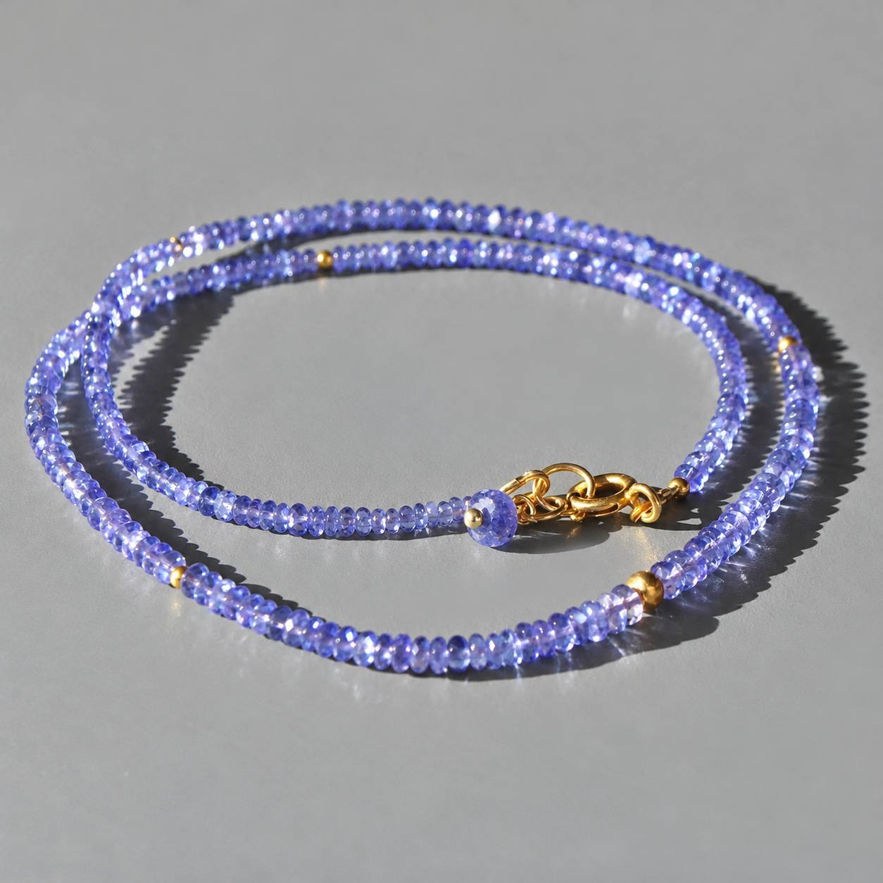 Collier de perles facettées tanzanite bleu lavande-A