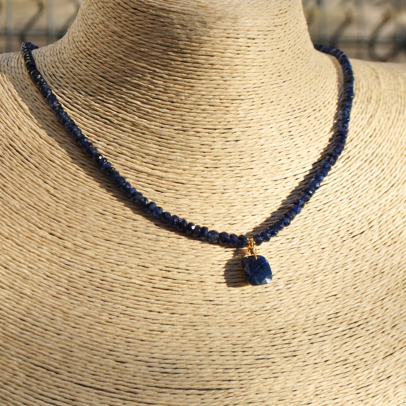 collier saphir birman