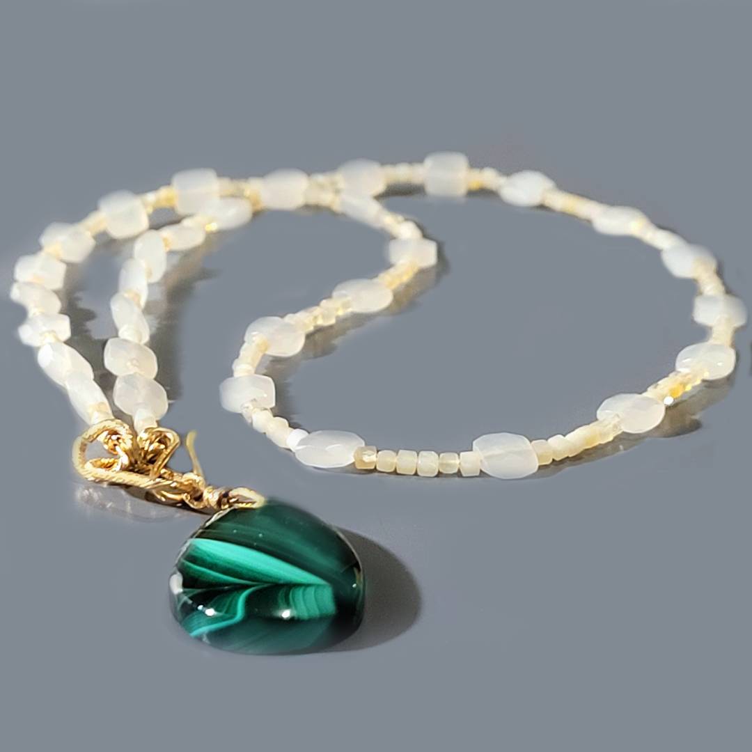 collier long pierre de lmune opale et malachite