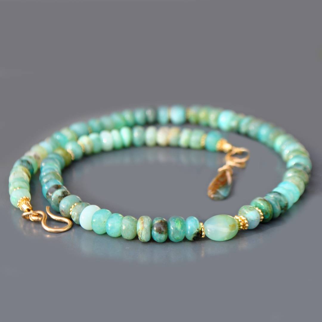 Collier Opale Bleue du P&eacute;rou - &Eacute;clat des Caraibes