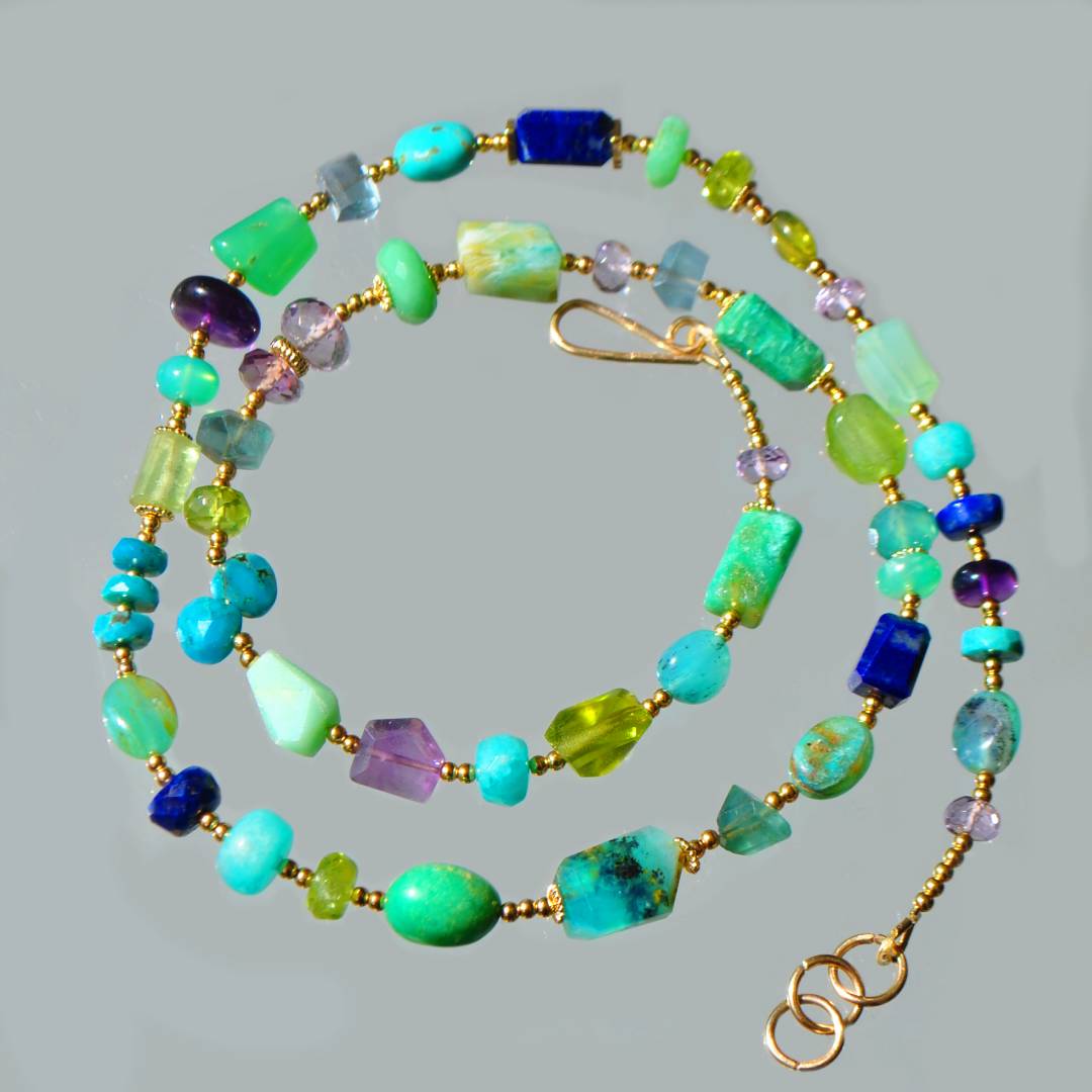 collier multipierres bleu vert violet