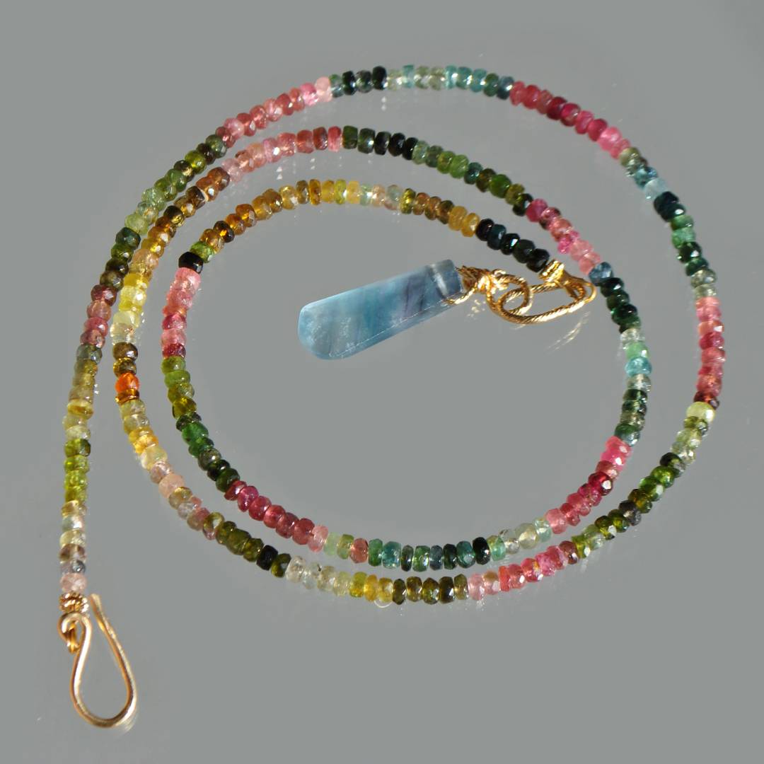 bijoux en tourmaline multicolore naturelle 