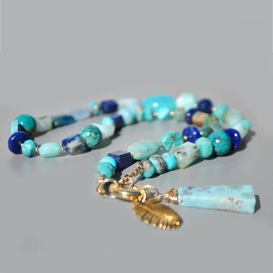 Collier Pendentif Plume Or 18K et Pierres Naturelles bleues