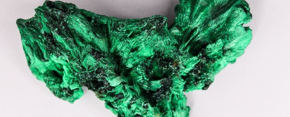 Pierre de malachite brute