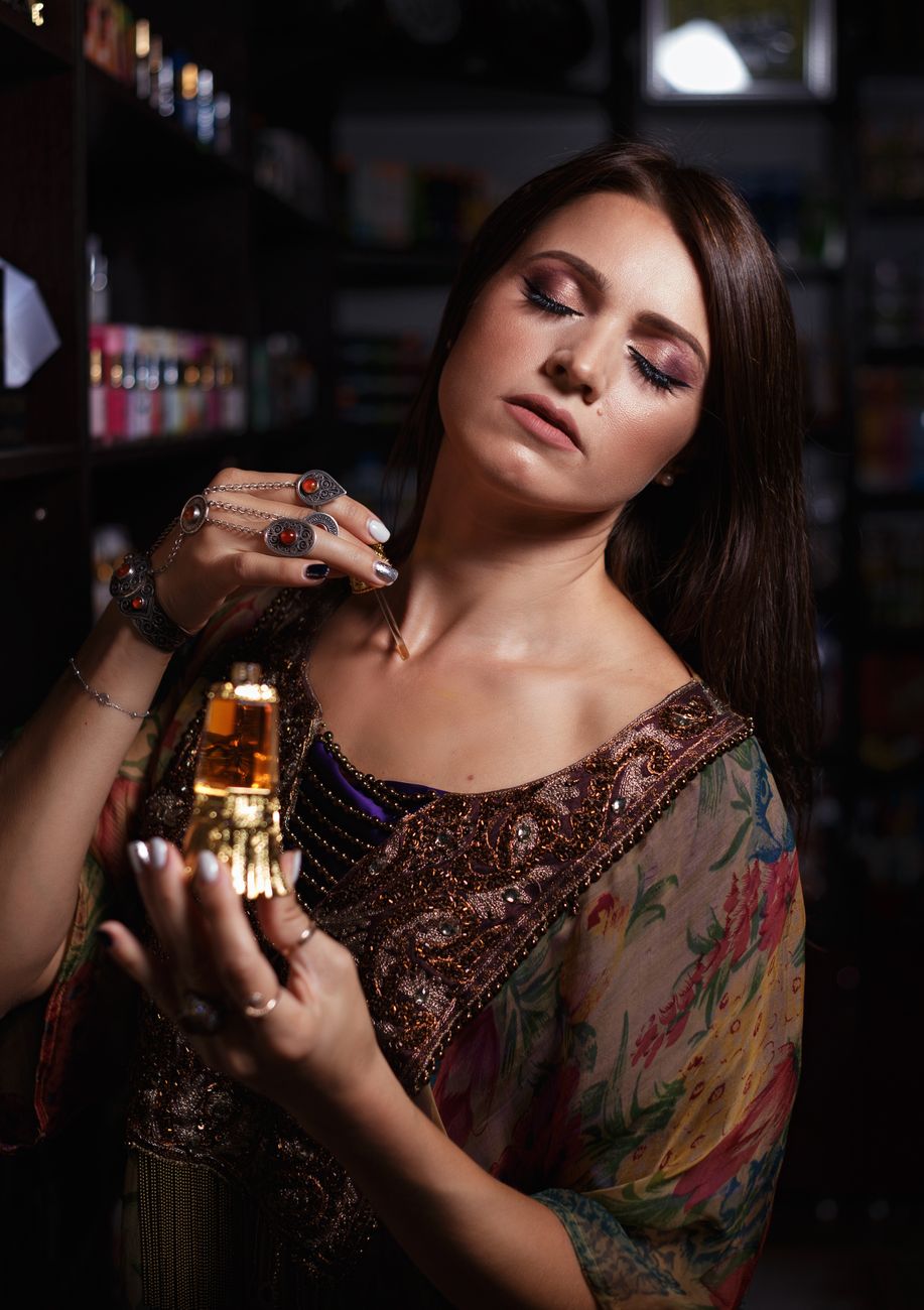 Éviter parfums, cosmétiques sur vos bijoux
