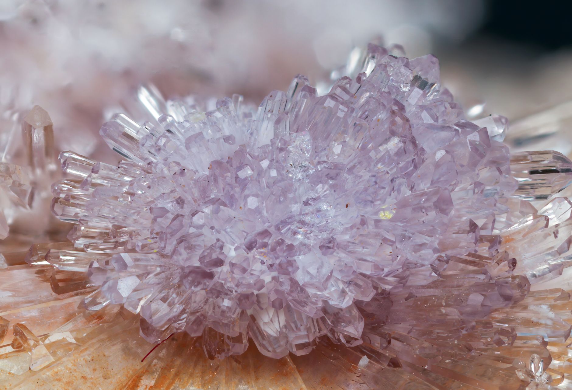 La Kunzite ou amethyste rose