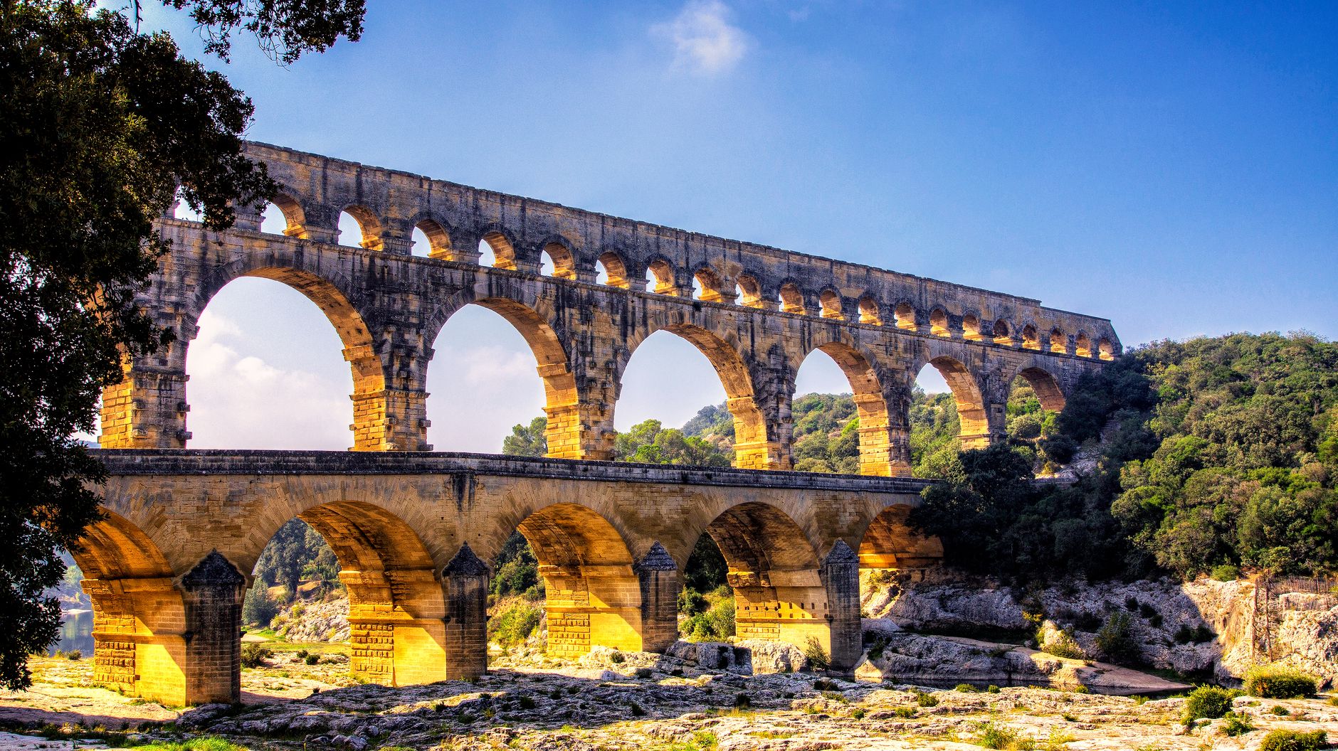 Pont du Gard près de l’atelier Christin Piedra