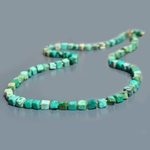 Collier long turquoise cube brut