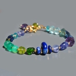 bracelet multi pierres bleu violette verte