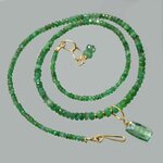 collier emeraude pendentif Cyanite verte-3