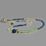 Collier Saphir bleu grenat vert