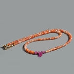 collier court pierre de soleil goutte de Saphir rose(1)