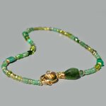 Collier Multi-pierres vertes gros anneau fermoir