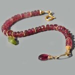 Bracelet tourmaline rose charm peridot brut-9