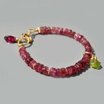 Bracelet tourmaline rose charm peridot brut-4
