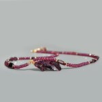 Collier fin grenat Rhodolite et almandin pendentif pierre brute