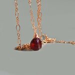Collier goutte grenat or rose