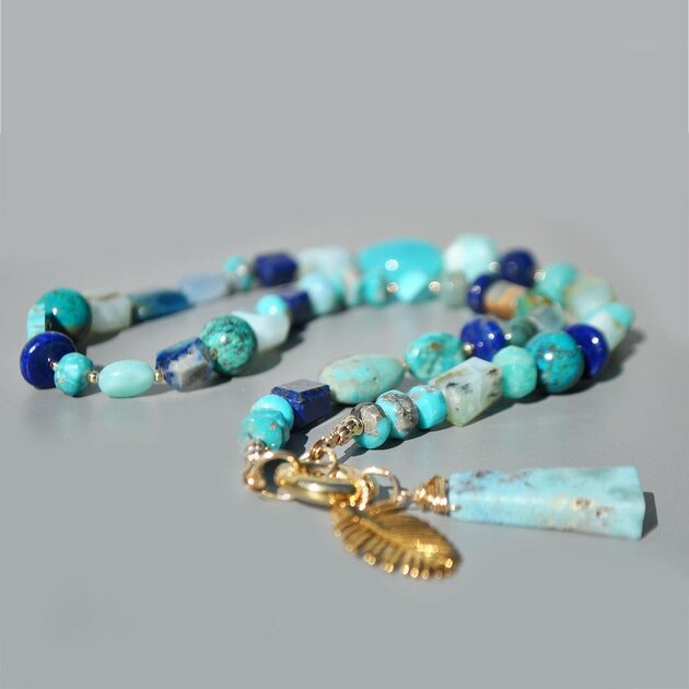 collier plume or pendentif larimar turquoise lapis opale