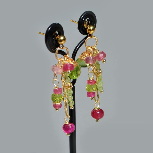 boucles d'oreilles clou saphir rose peridot-6