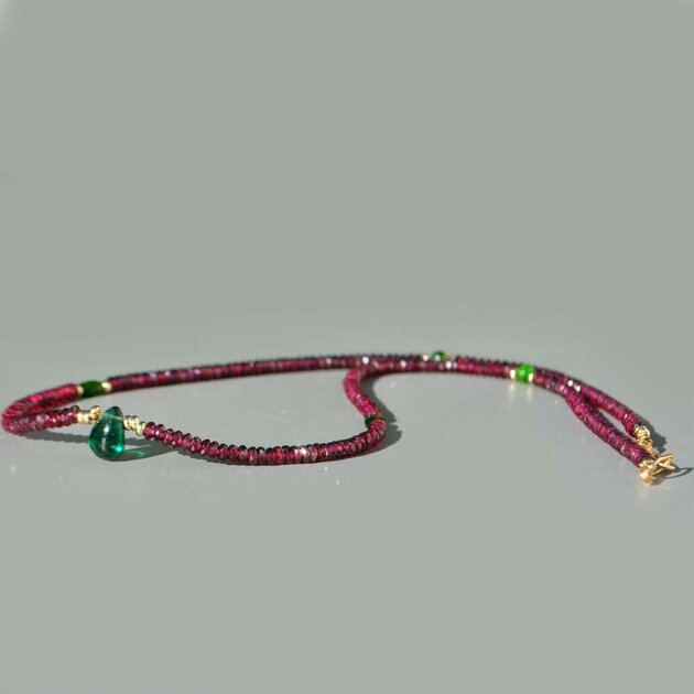 collier grebat rhodolite facettes goutte apatite indicolite-2